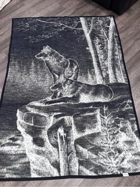 Gray Wolf Scenic Throw Blanket - Gray